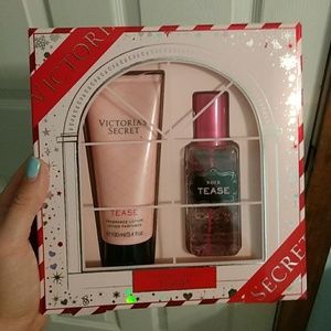 Victoria's secret noir tease body spray and lotion